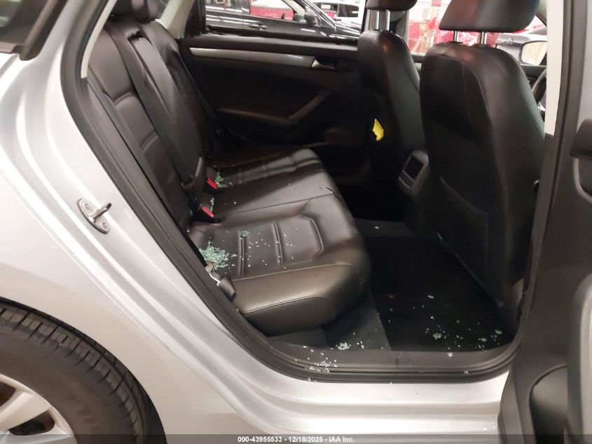 2015 Volkswagen Passat 1.8T Wolfsburg Edition VIN: 1VWAS7A32FC012459 Lot: 43955533