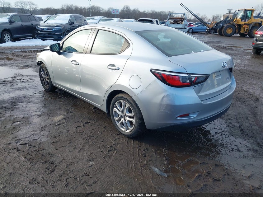 VIN 3MYDLBYV0JY325387 2018 TOYOTA YARIS IA
