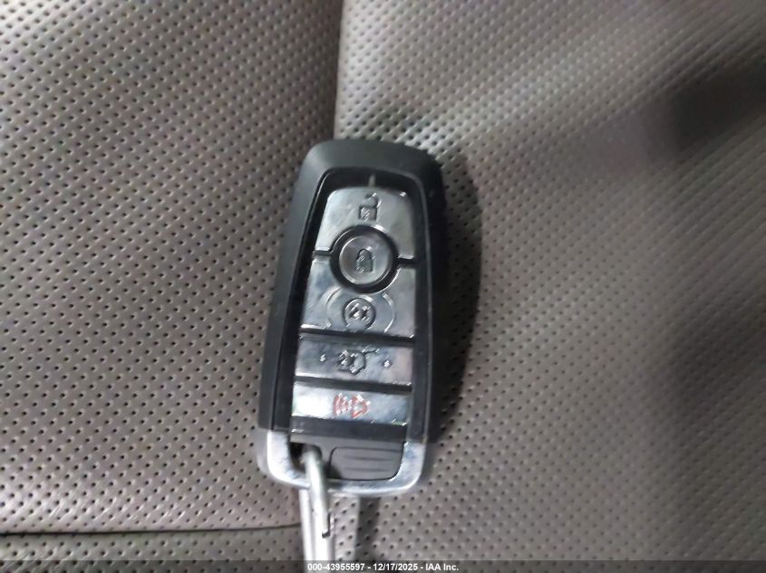 2023 Lincoln Corsair Reserve VIN: 5LMCJ2DA0PUL23789 Lot: 43955597