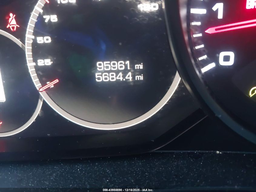 2018 Porsche Panamera 4 VIN: WP0AA2A72JL118057 Lot: 43955598