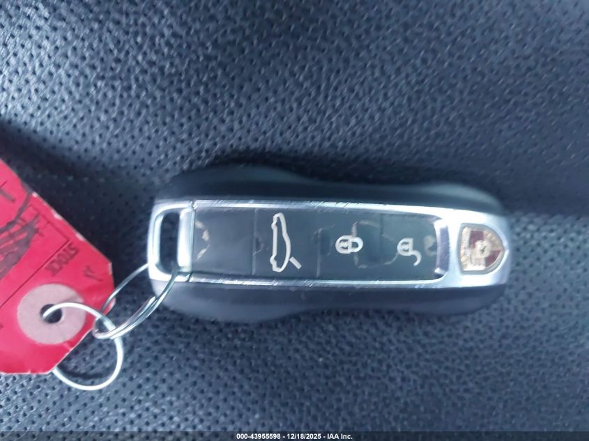 2018 Porsche Panamera 4 VIN: WP0AA2A72JL118057 Lot: 43955598