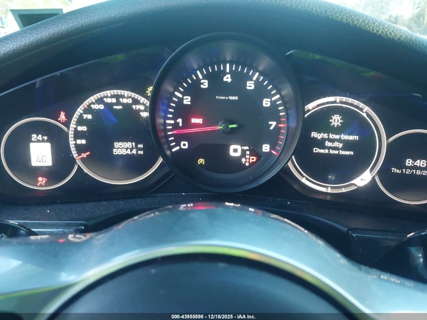 2018 Porsche Panamera 4 VIN: WP0AA2A72JL118057 Lot: 43955598