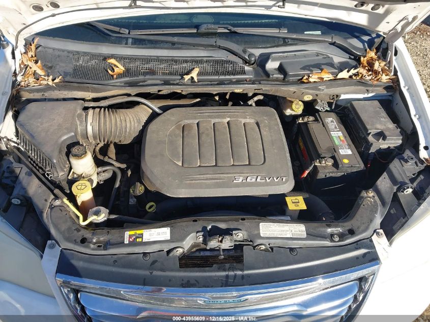 2013 Chrysler Town & Country Touring VIN: 2C4RC1BG3DR658082 Lot: 43955609