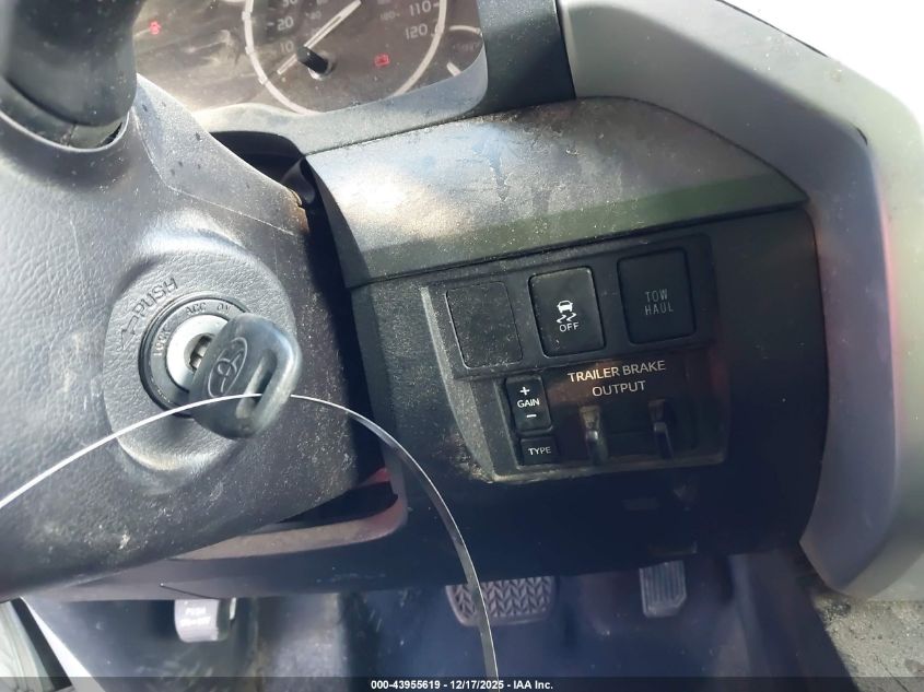 2017 Toyota Tundra Sr5 5.7L V8 VIN: 5TFUW5F16HX603096 Lot: 43955619