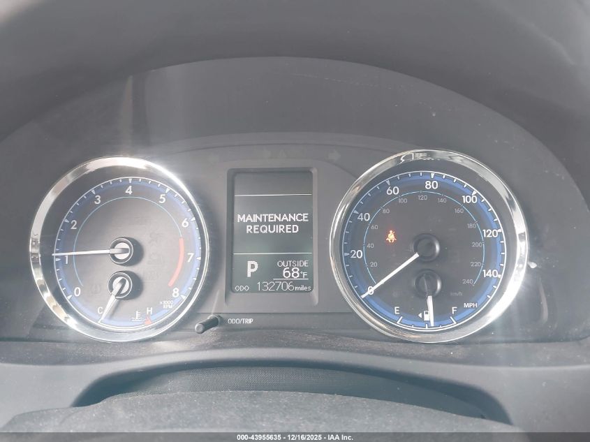 2018 Toyota Corolla Le VIN: 5YFBURHE5JP814573 Lot: 43955635