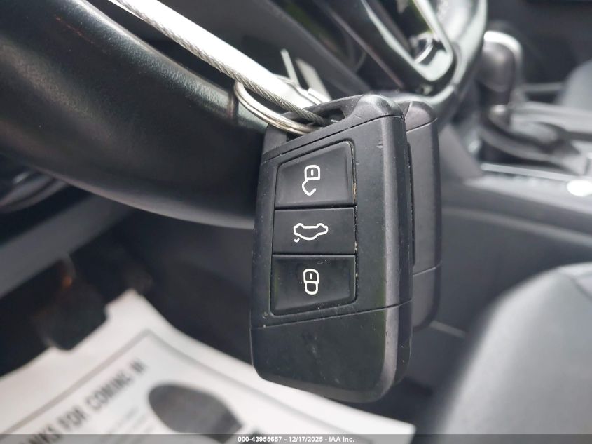 2019 Volkswagen Atlas 2.0T Se VIN: 1V2DP2CA1KC611636 Lot: 43955657