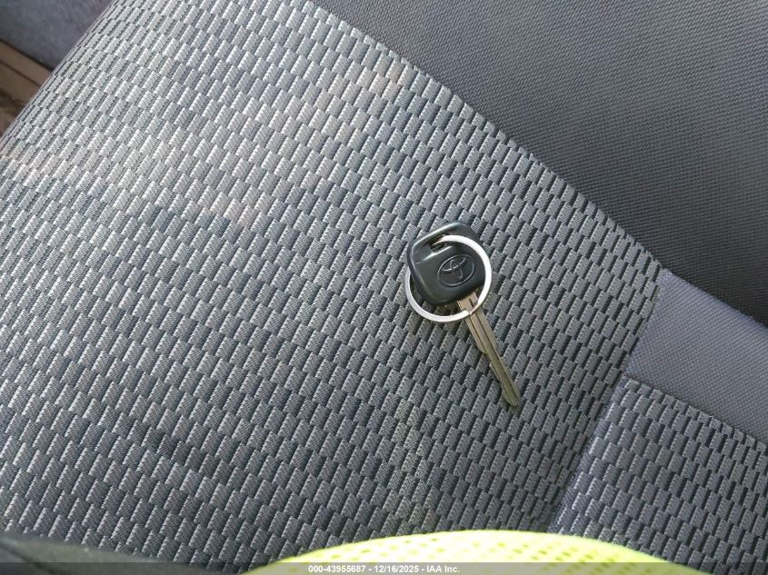 2004 Toyota Rav4 VIN: JTEHD20V146003566 Lot: 43955687