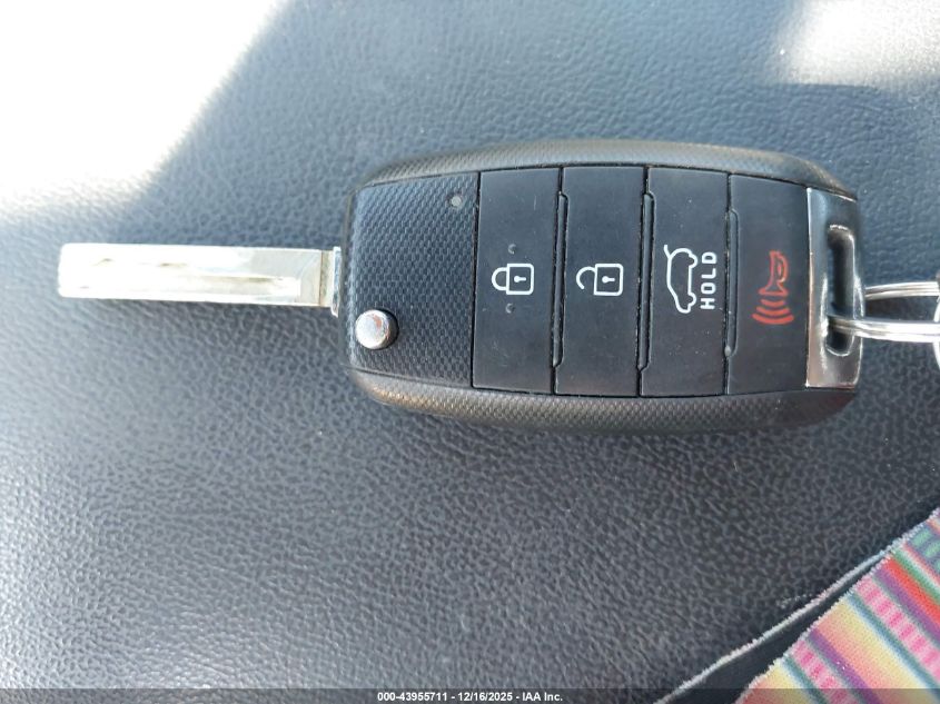 2016 Kia Sorento 2.4L Lx VIN: 5XYPG4A39GG134570 Lot: 43955711