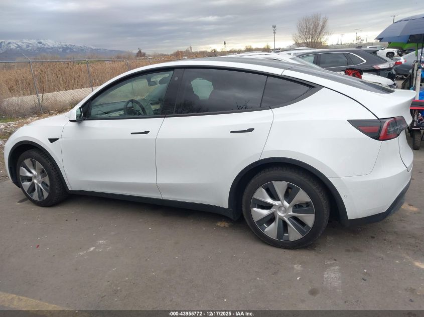 2022 Tesla Model Y Long Range Dual Motor All-Wheel Drive VIN: 7SAYGDEE9NF364519 Lot: 43955772