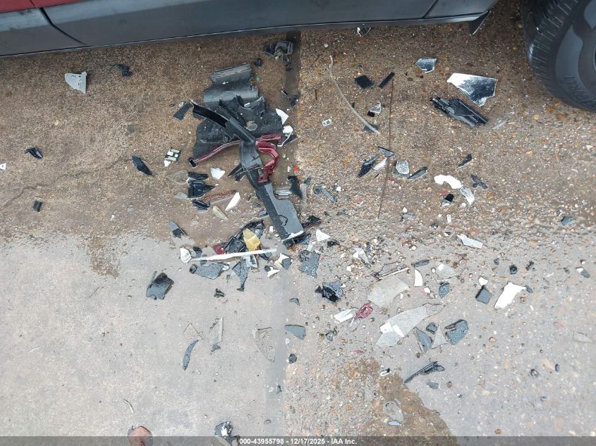 2019 Jeep Cherokee Latitude Plus Fwd VIN: 1C4PJLLB0KD284719 Lot: 43955798