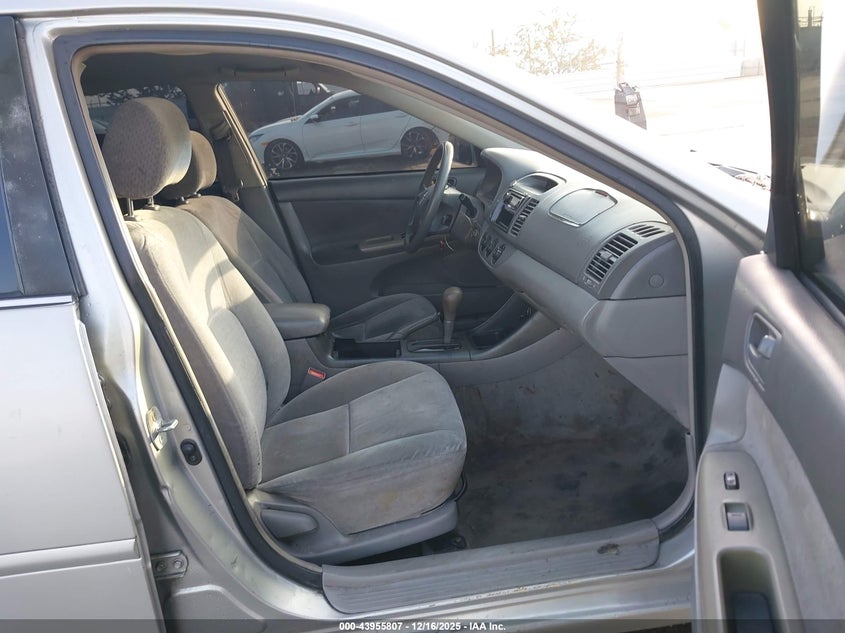 2003 Toyota Camry Le