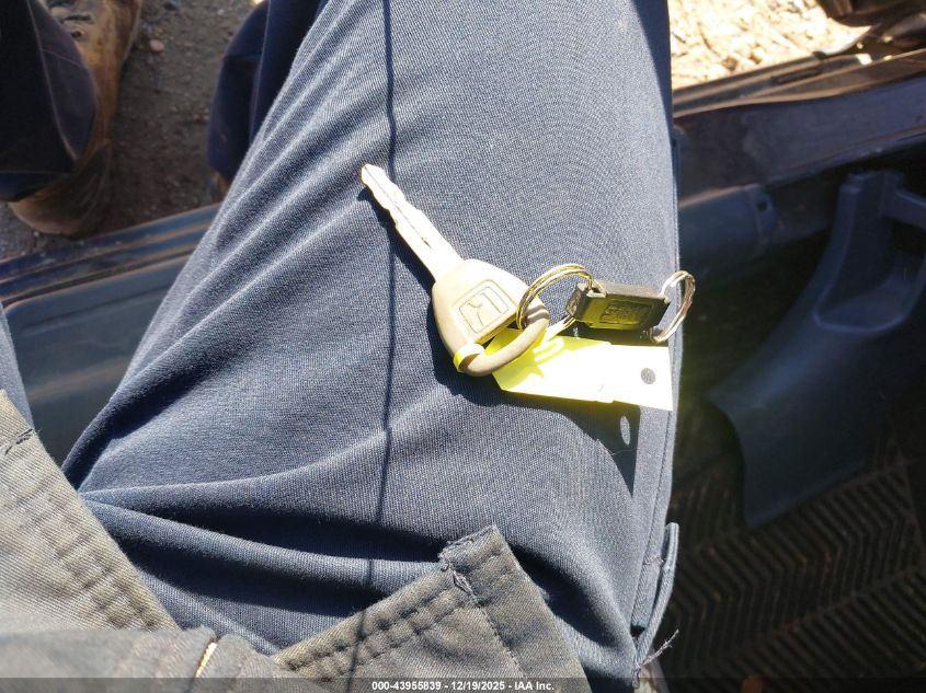 2001 Honda Civic Dx VIN: 2HGES162X1H512104 Lot: 43955839