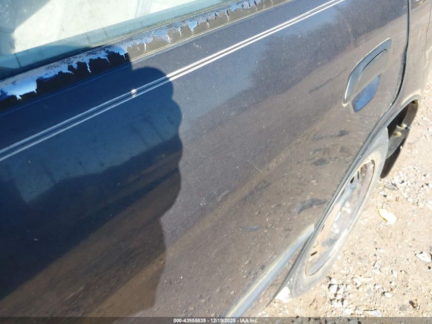 2001 Honda Civic Dx VIN: 2HGES162X1H512104 Lot: 43955839