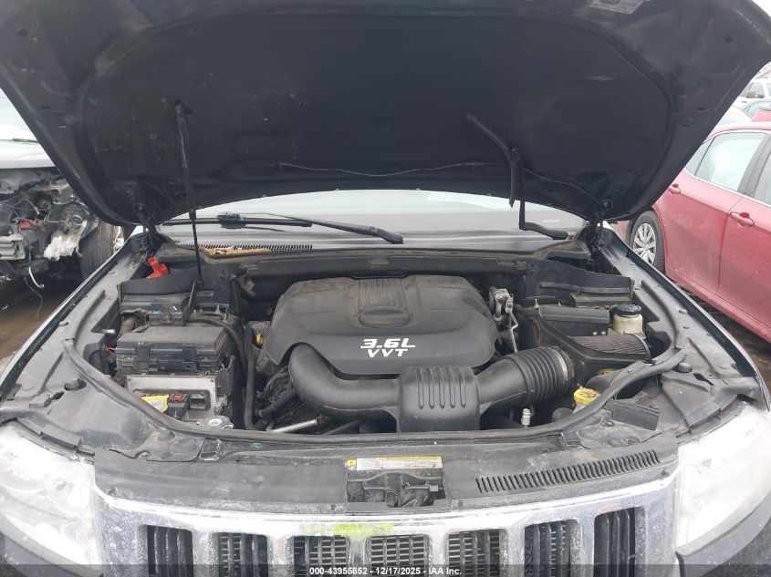 2012 Jeep Grand Cherokee Laredo VIN: 1C4RJFAG8CC324982 Lot: 43955852