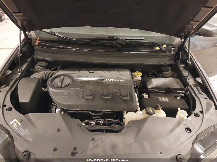 2019 Jeep Cherokee Latitude Plus 4X4 VIN: 1C4PJMLX5KD156249 Lot: 43955875