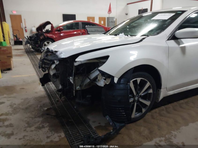 2017 Nissan Altima 2.5 Sr VIN: 1N4AL3APXHN348644 Lot: 43956115