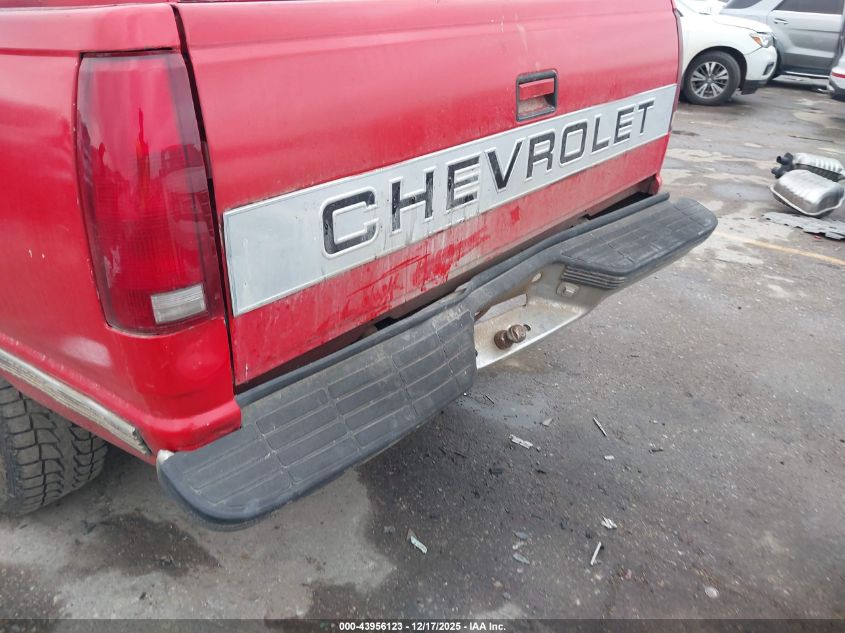 1990 Chevrolet Gmt-400 C2500 VIN: 1GCFC24K3LE228526 Lot: 43956123