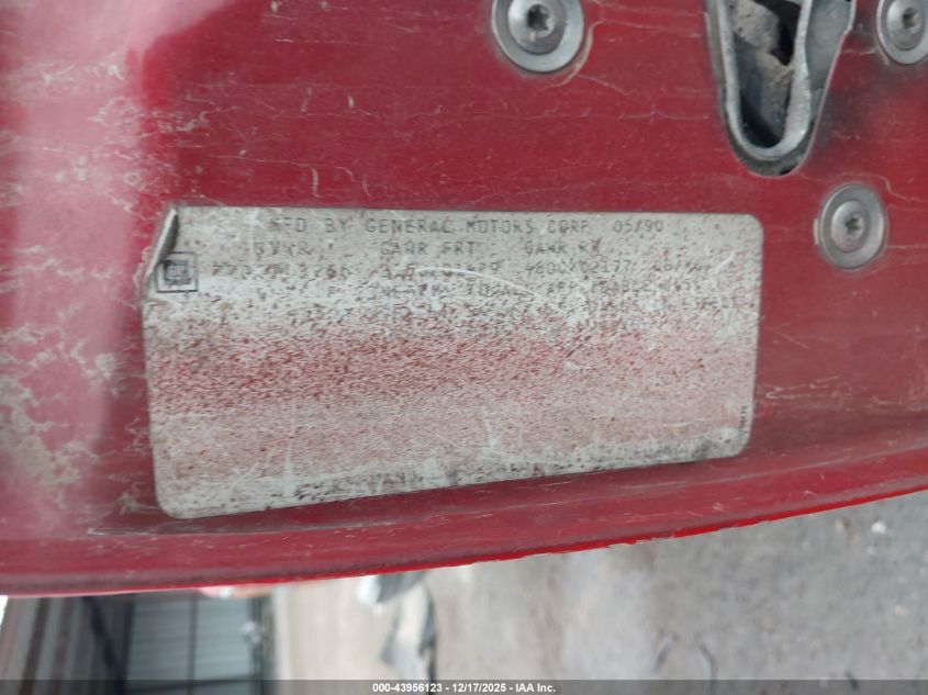 1990 Chevrolet Gmt-400 C2500 VIN: 1GCFC24K3LE228526 Lot: 43956123