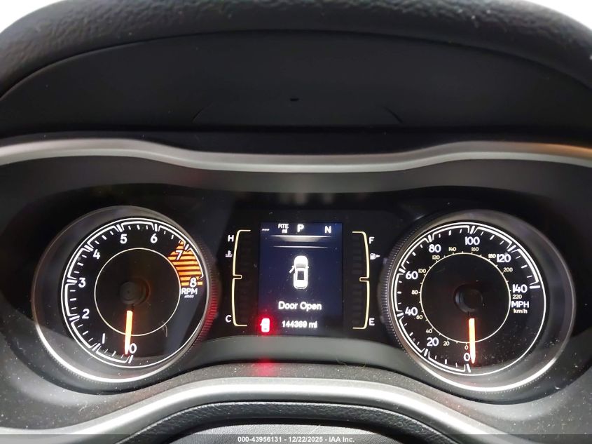 2016 Jeep Cherokee Latitude VIN: 1C4PJMCS5GW360775 Lot: 43956131