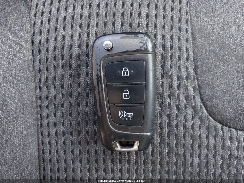 2020 Hyundai Santa Fe Se VIN: 5NMS2CAD0LH231636 Lot: 43956152