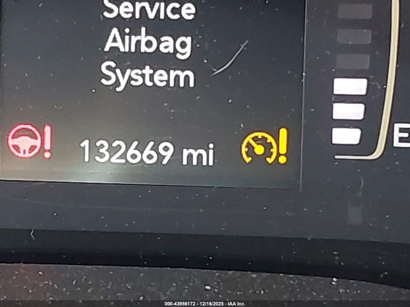 2019 Jeep Cherokee Latitude 4X4 VIN: 1C4PJMCB2KD107160 Lot: 43956172