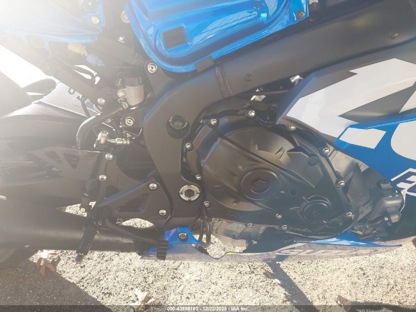 2018 Suzuki Gsx-R1000 R VIN: JS1DM11H6J2100684 Lot: 43956183