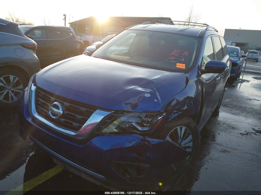 2019 Nissan Pathfinder Sv