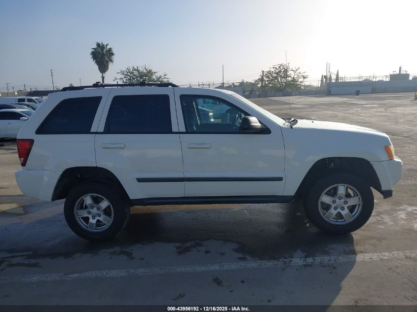 2007 Jeep Grand Cherokee Laredo VIN: 1J8GR48K27C682933 Lot: 43956192
