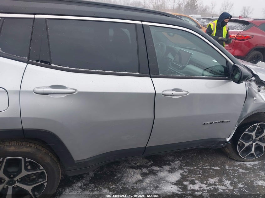 2025 Jeep Compass - widok 13