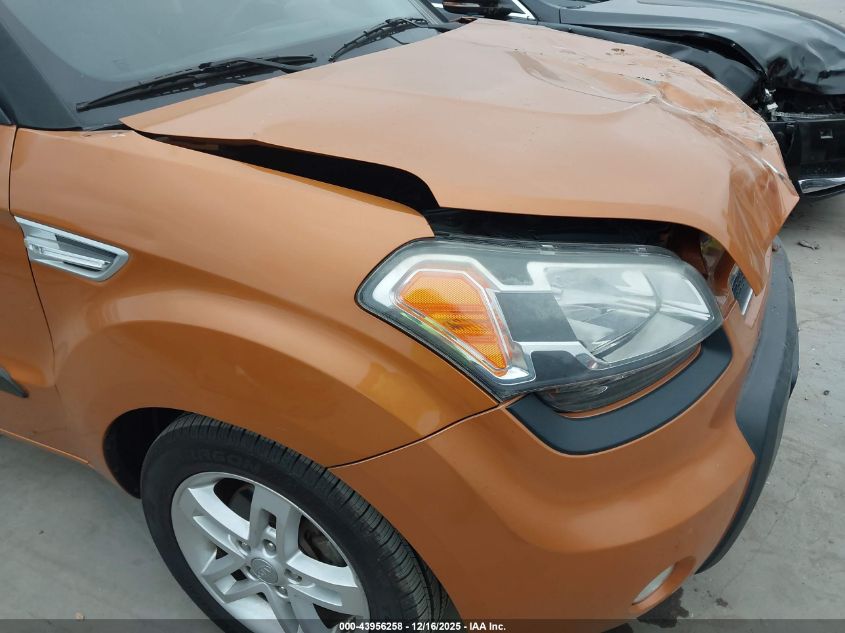 2011 Kia Soul + VIN: KNDJT2A24B7250522 Lot: 43956258