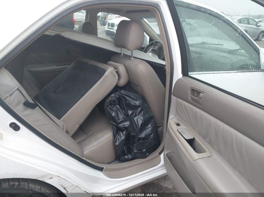 2004 Toyota Camry Le VIN: 4T1BE32K44U271597 Lot: 43956270