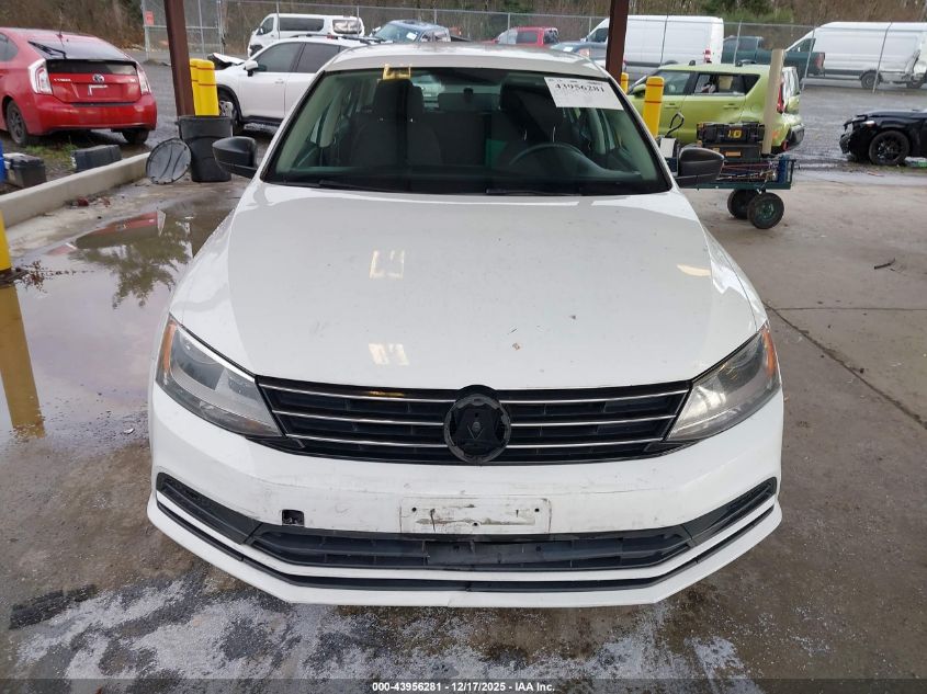 2015 Volkswagen Jetta 2.0L S VIN: 3VW2K7AJ6FM241065 Lot: 43956281