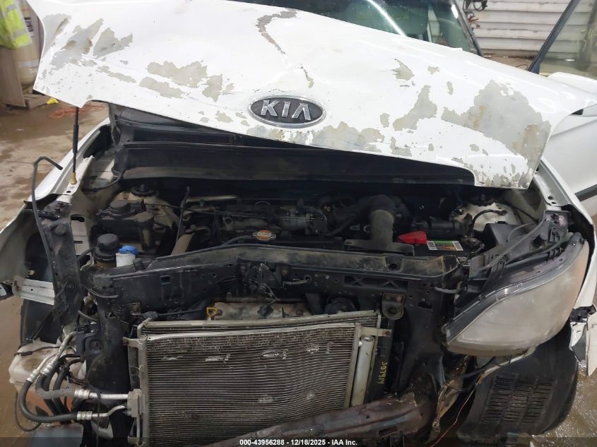 2011 Kia Soul + VIN: KNDJT2A29B7302128 Lot: 43956288