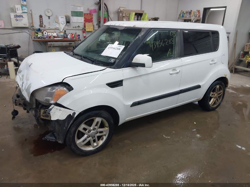 2011 Kia Soul + VIN: KNDJT2A29B7302128 Lot: 43956288