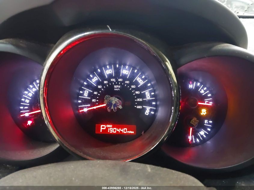 2011 Kia Soul + VIN: KNDJT2A29B7302128 Lot: 43956288