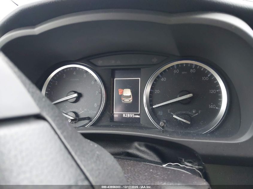 2018 Toyota Highlander Xle VIN: 5TDKZRFH5JS535307 Lot: 43956303