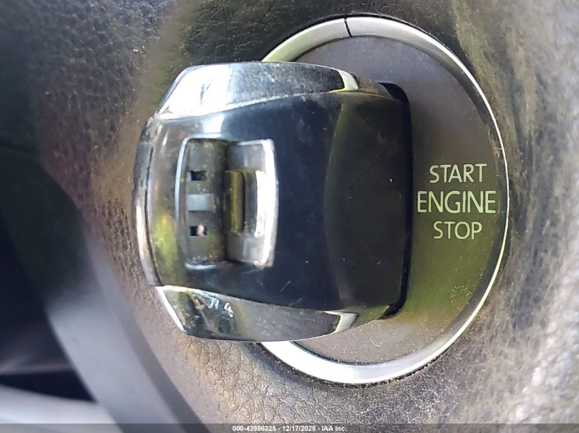 2014 Volkswagen Touareg 3.6L Sport VIN: WVGEF9BP2ED005750 Lot: 43956325