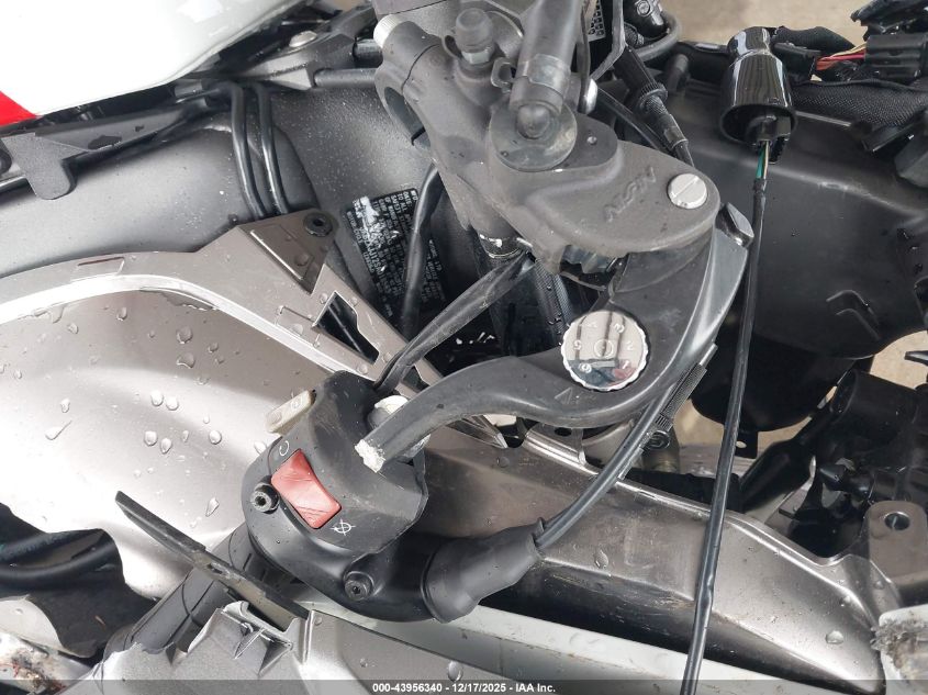 2025 Kawasaki Zx636 K VIN: JKBZXJJ12SA018583 Lot: 43956340