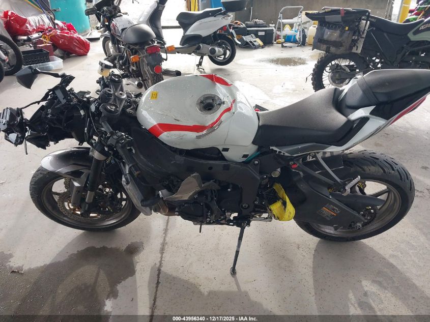 2025 Kawasaki Zx636 K VIN: JKBZXJJ12SA018583 Lot: 43956340