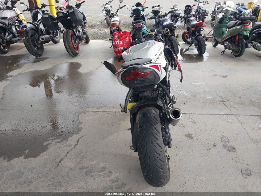 2025 Kawasaki Zx636 K VIN: JKBZXJJ12SA018583 Lot: 43956340