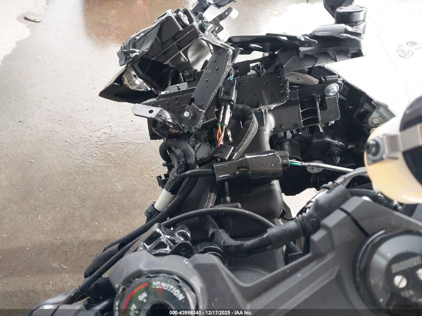 2025 Kawasaki Zx636 K VIN: JKBZXJJ12SA018583 Lot: 43956340