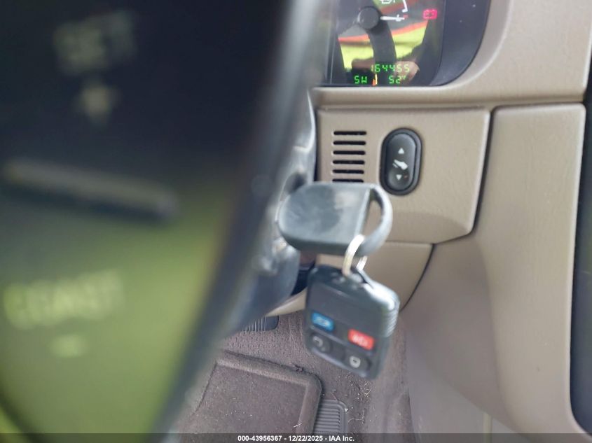 2002 Ford Explorer Xlt VIN: 1FMDU73W42ZC55677 Lot: 43956367