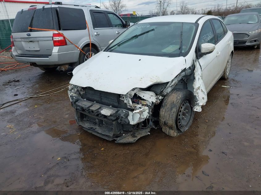 2014 Ford Focus Se VIN: 1FADP3F27EL303747 Lot: 43956419