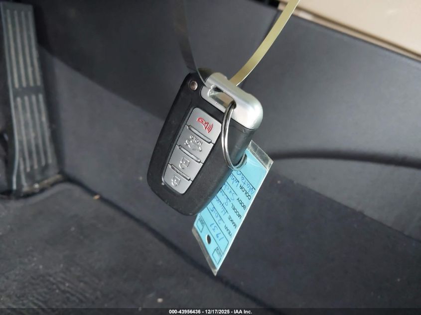 2015 Hyundai Sonata Hybrid VIN: KMHEC4A42FA135646 Lot: 43956436