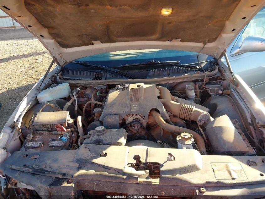 2003 Lincoln Town Car Signature VIN: 1LNHM82W03Y671774 Lot: 43956458