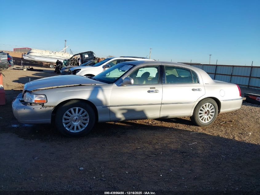 2003 Lincoln Town Car Signature VIN: 1LNHM82W03Y671774 Lot: 43956458