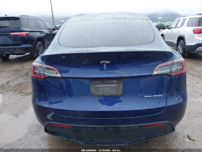 2022 Tesla Model Y Long Range Dual Motor All-Wheel Drive VIN: 7SAYGDEE3NF362863 Lot: 43956469