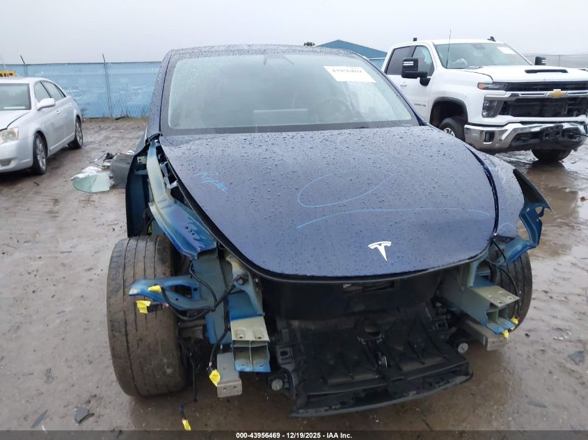 2022 Tesla Model Y Long Range Dual Motor All-Wheel Drive VIN: 7SAYGDEE3NF362863 Lot: 43956469