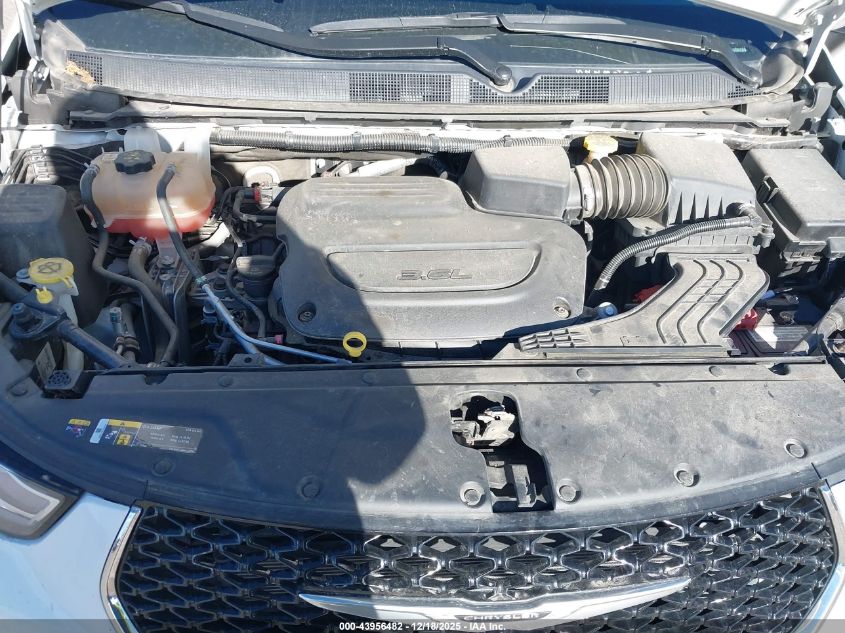 2023 Chrysler Pacifica Touring L VIN: 2C4RC1BG6PR580773 Lot: 43956482