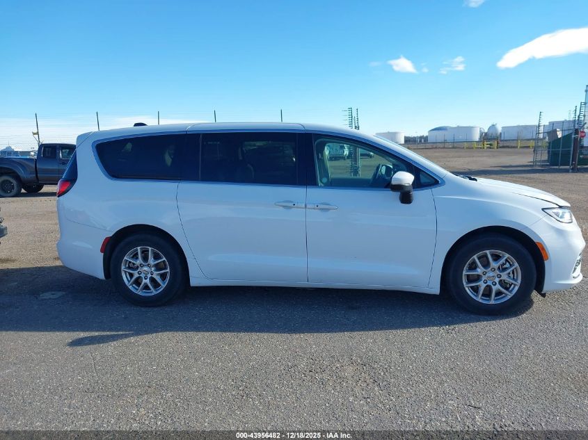 2023 Chrysler Pacifica Touring L VIN: 2C4RC1BG6PR580773 Lot: 43956482